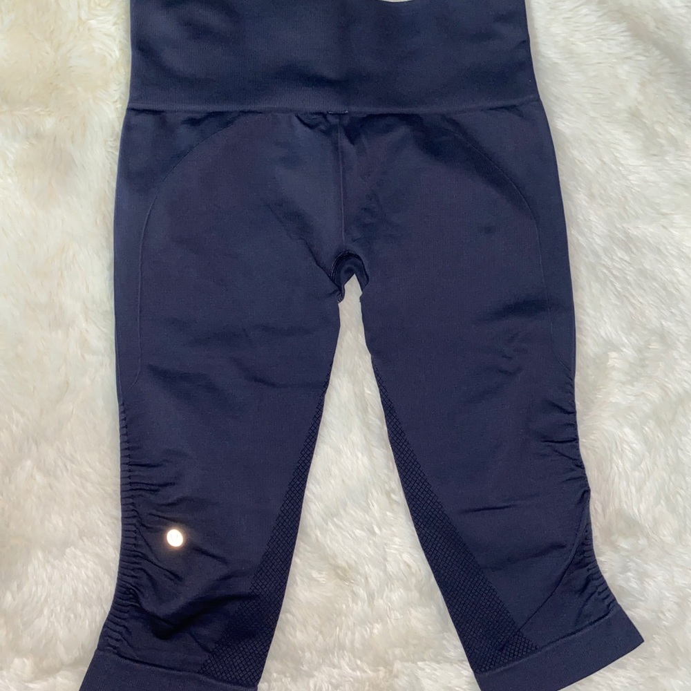Lululemon In The Flow Crop II Leggings